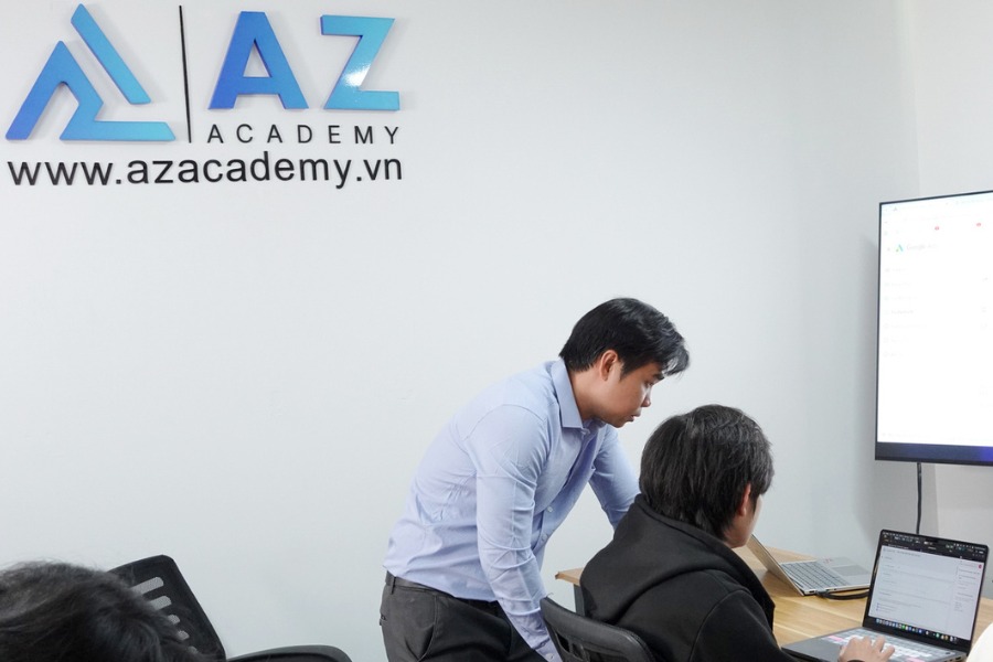 Lựa chọn đúng đắn học Facebook Ads tại AZ Academy 